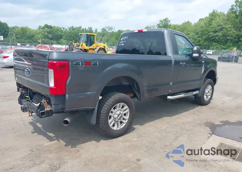 2017 Ford F-250 Xlt from USA, damaged, VIN 1FTBF2B64HEE40421